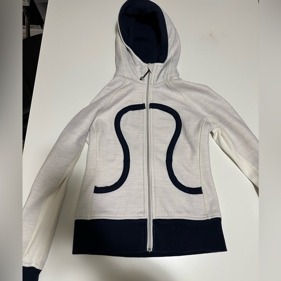 lululemon athletica Jackets & Blazers - Lululemon thick jacket size 4